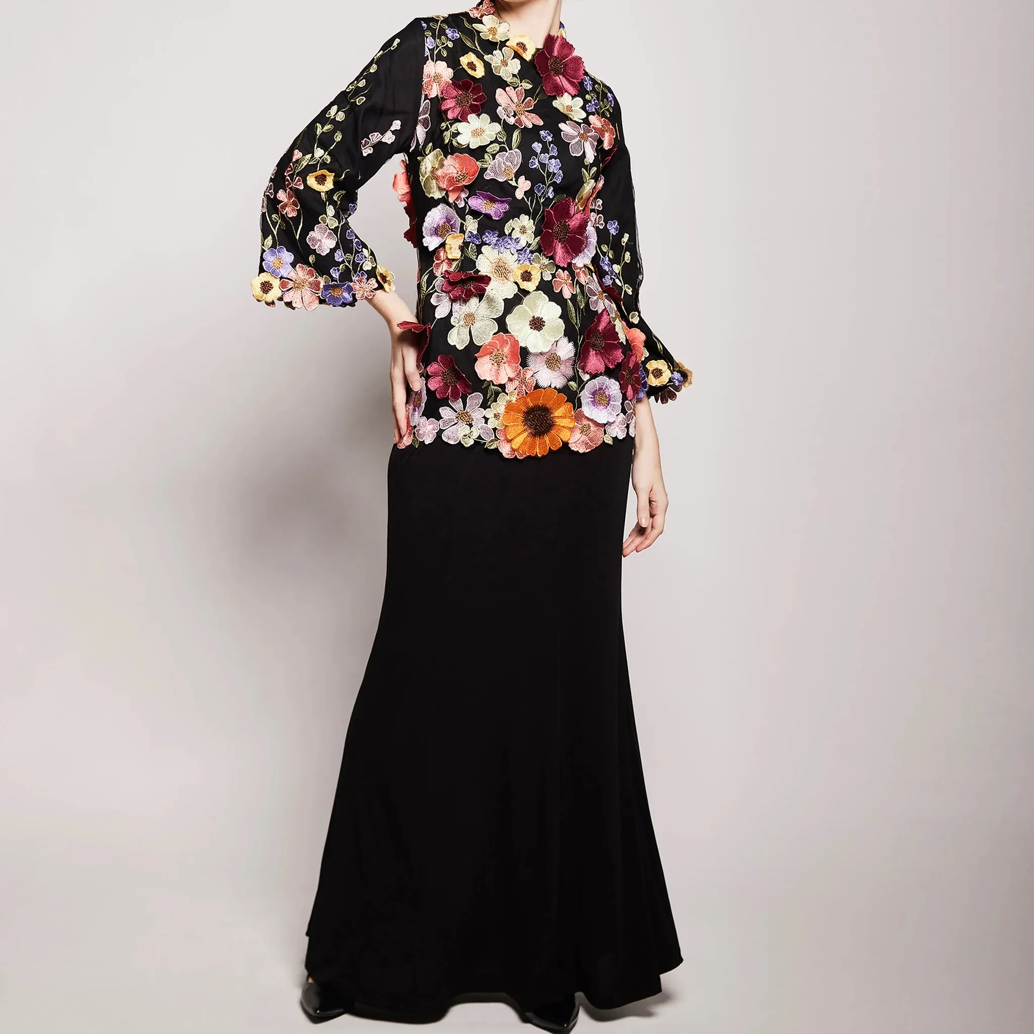 AATIYA FLORAL EMBOIDERED KURUNG (BLACK)