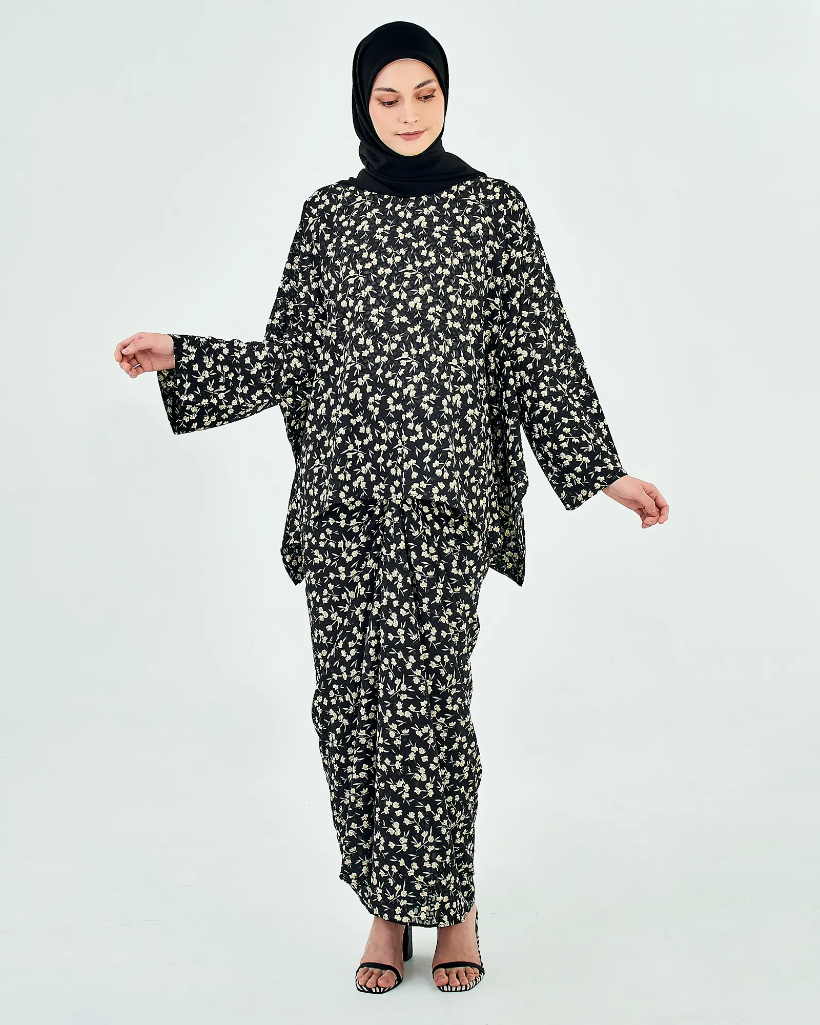 JASMINE KAFTAN SET IN BLACK