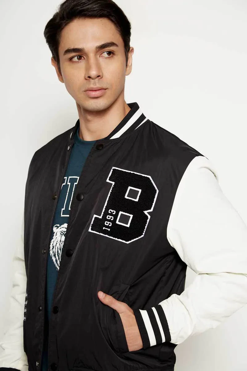 MEN ESSENTIAL JACKET BLACK