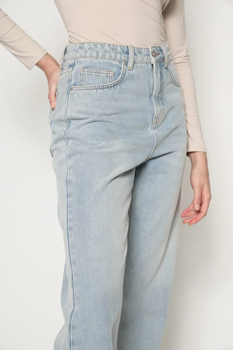 LADIES ESSENTIAL LONG JEANS LT BLUE