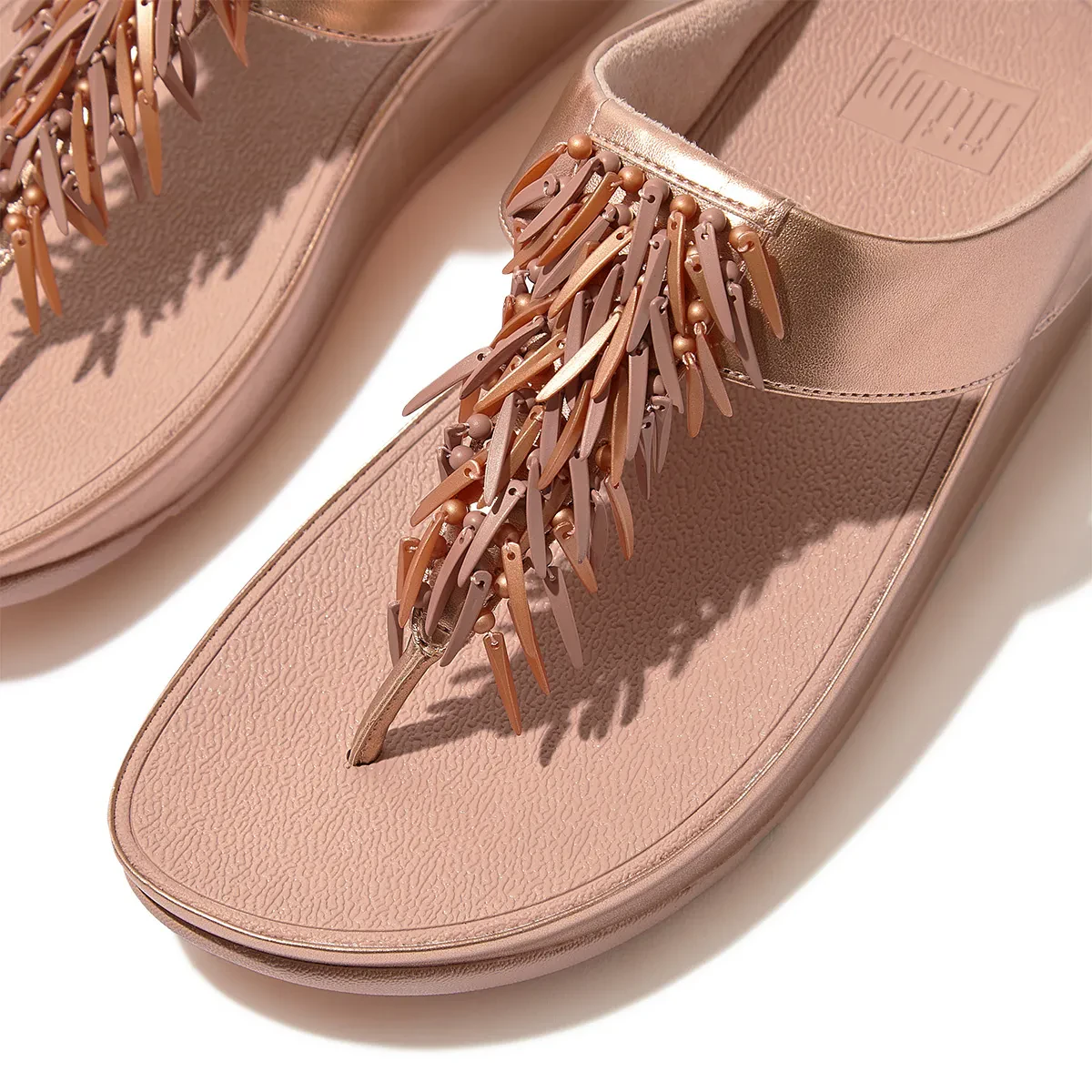 RUMBA WOMEN BEADED METALLIC TOE-POST