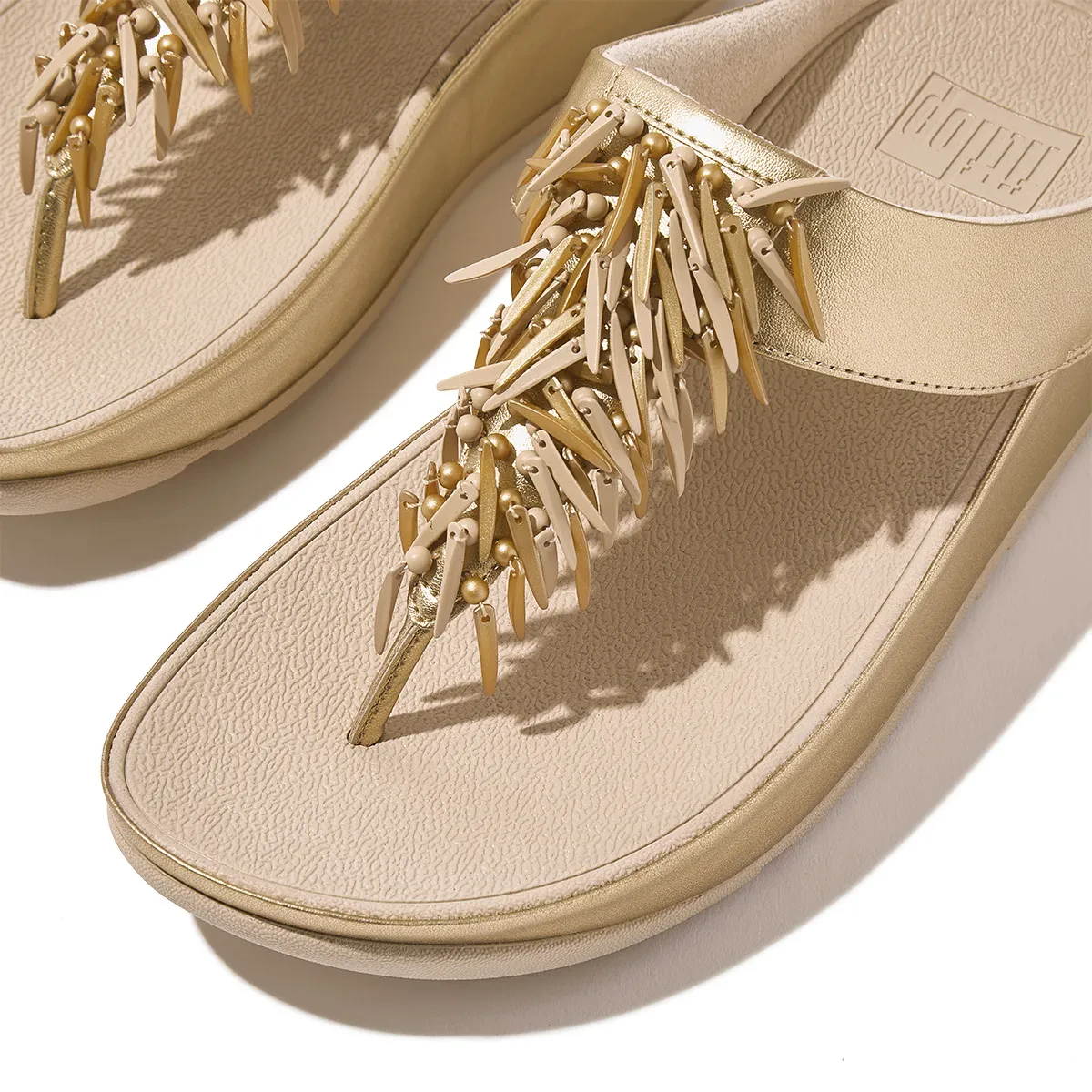 RUMBA WOMEN BEADED METALLIC TOE-POST