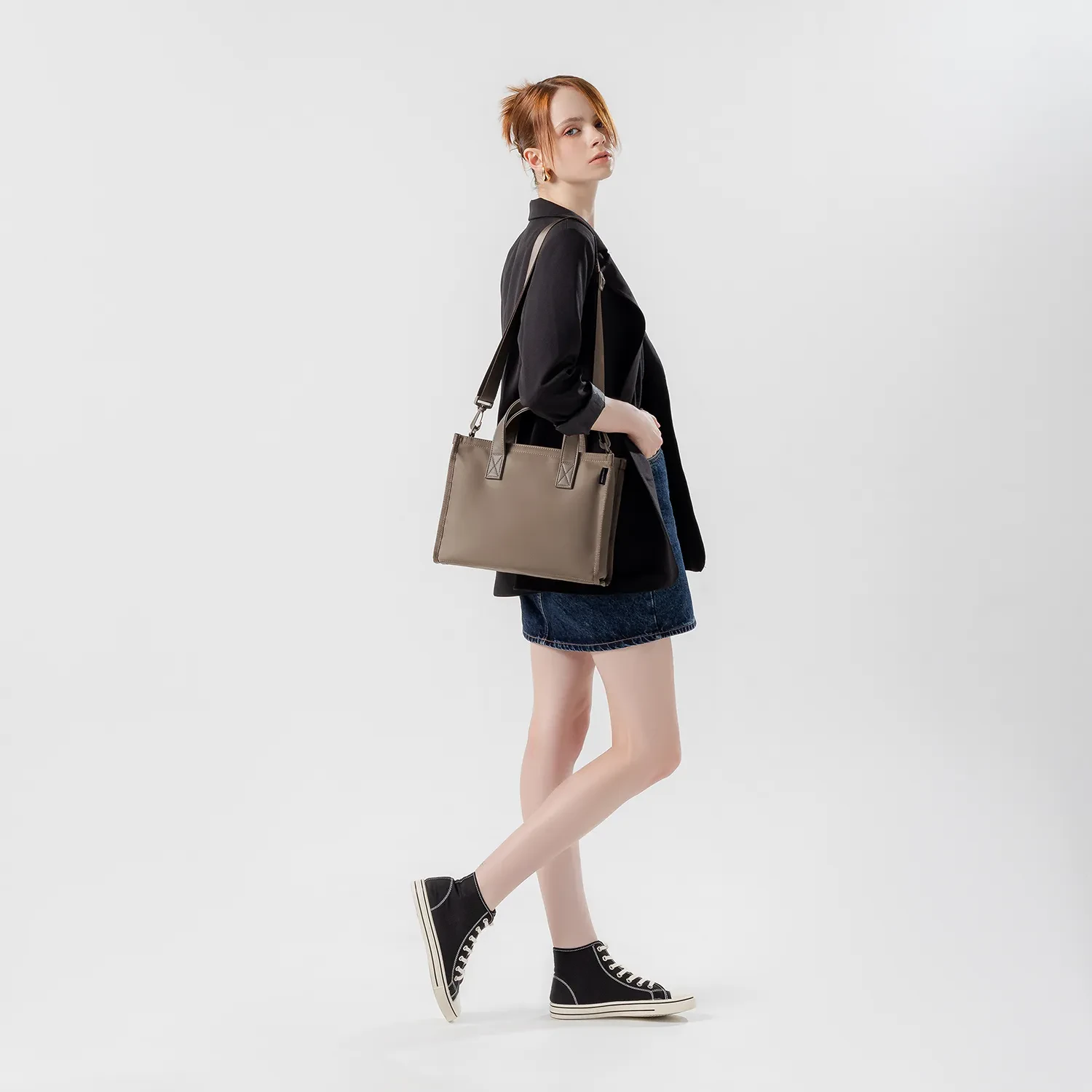 ESTELA 2 AIR M CROSSBODY BAG - MOCHA