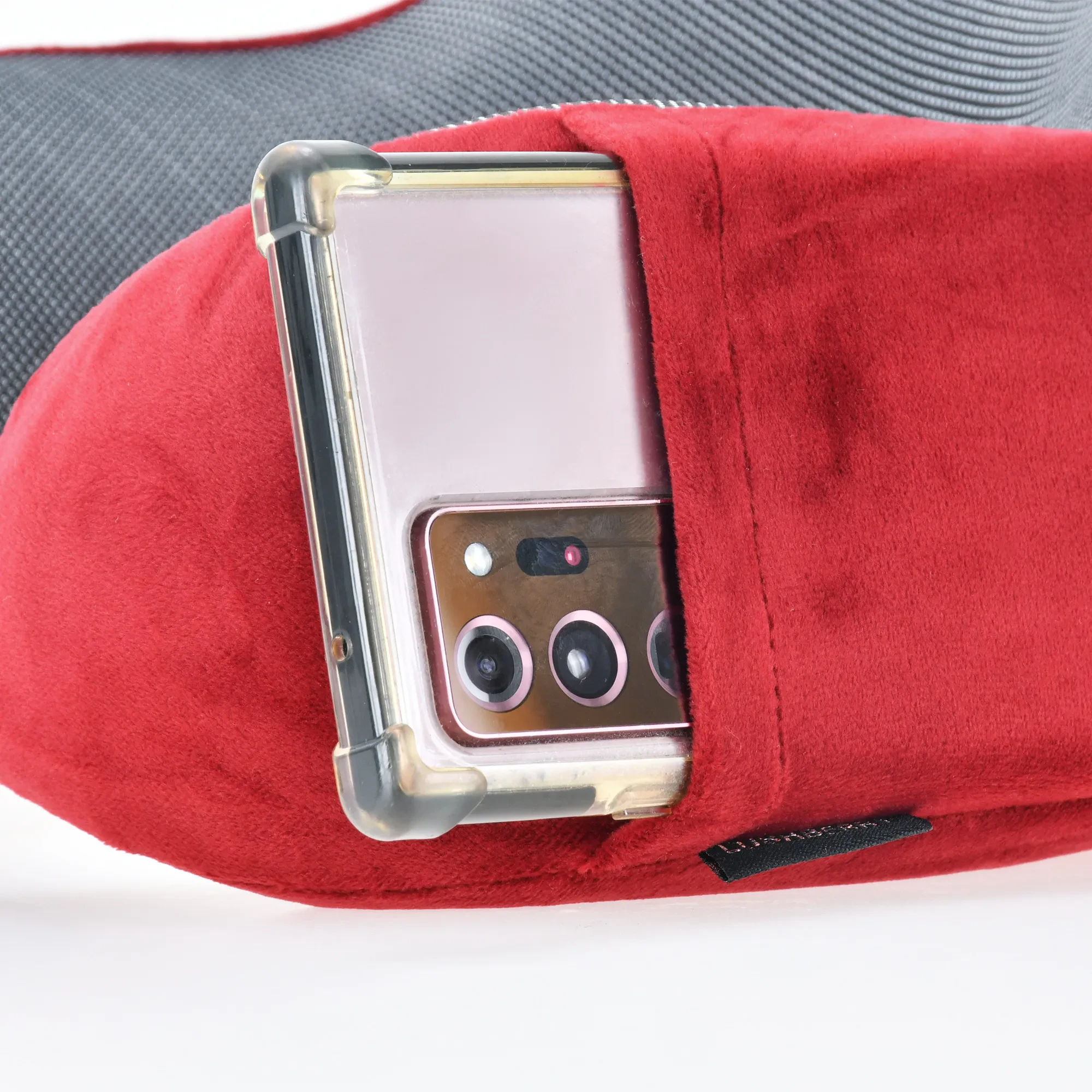 TRAVEL PILLOW