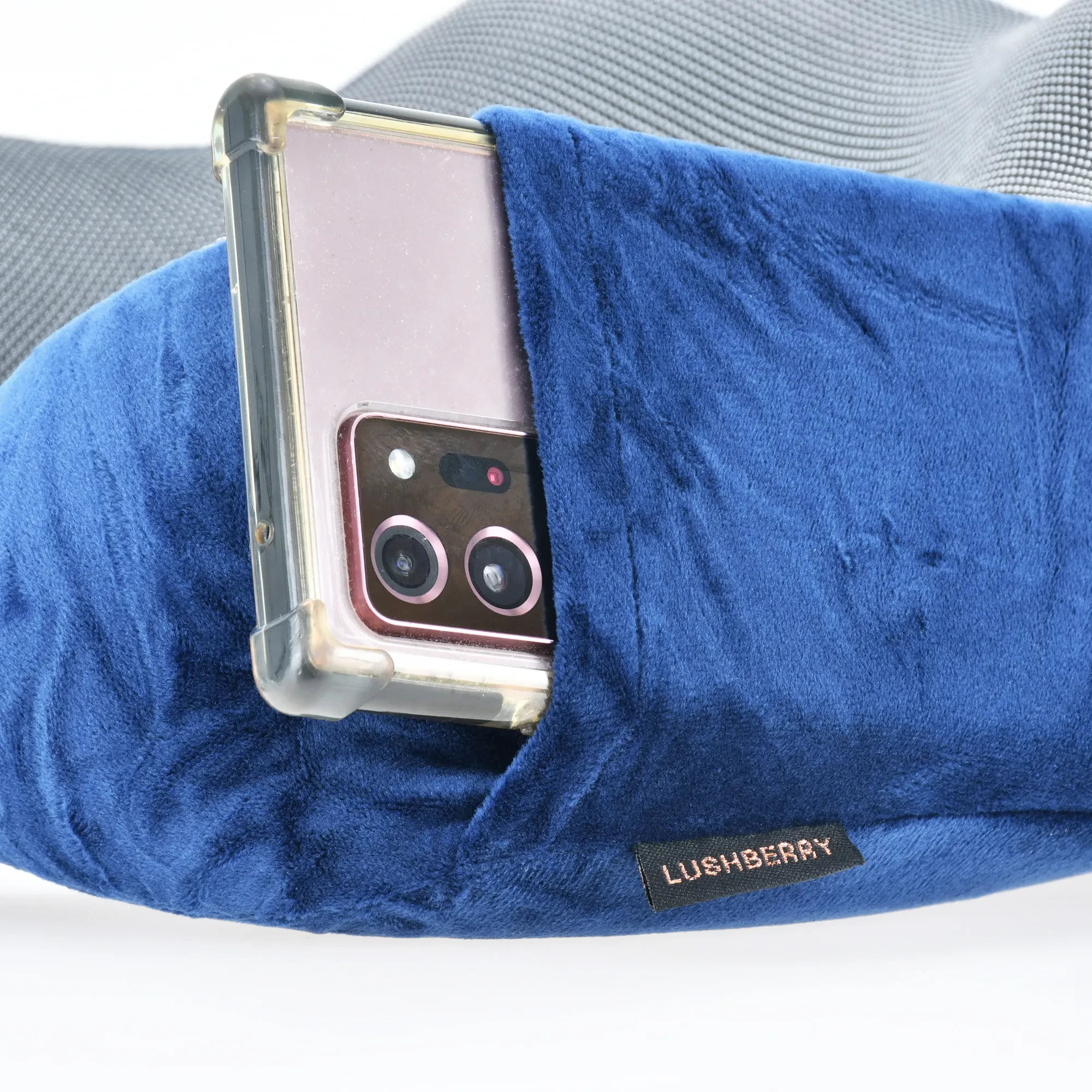 TRAVEL PILLOW