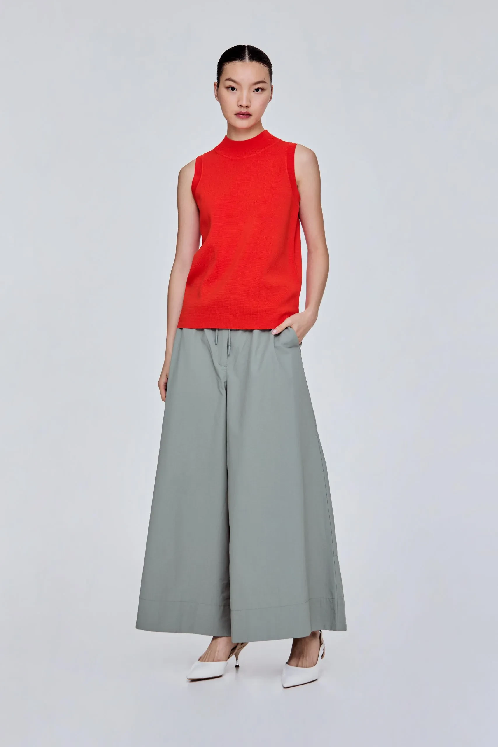 HALTER NECK KNIT